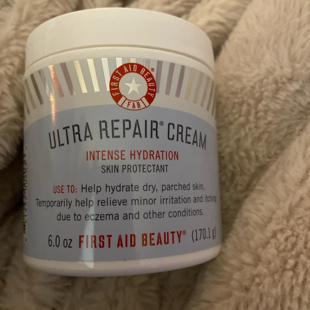 NEW First Aid Beauty ultra repair cream 6 ounces